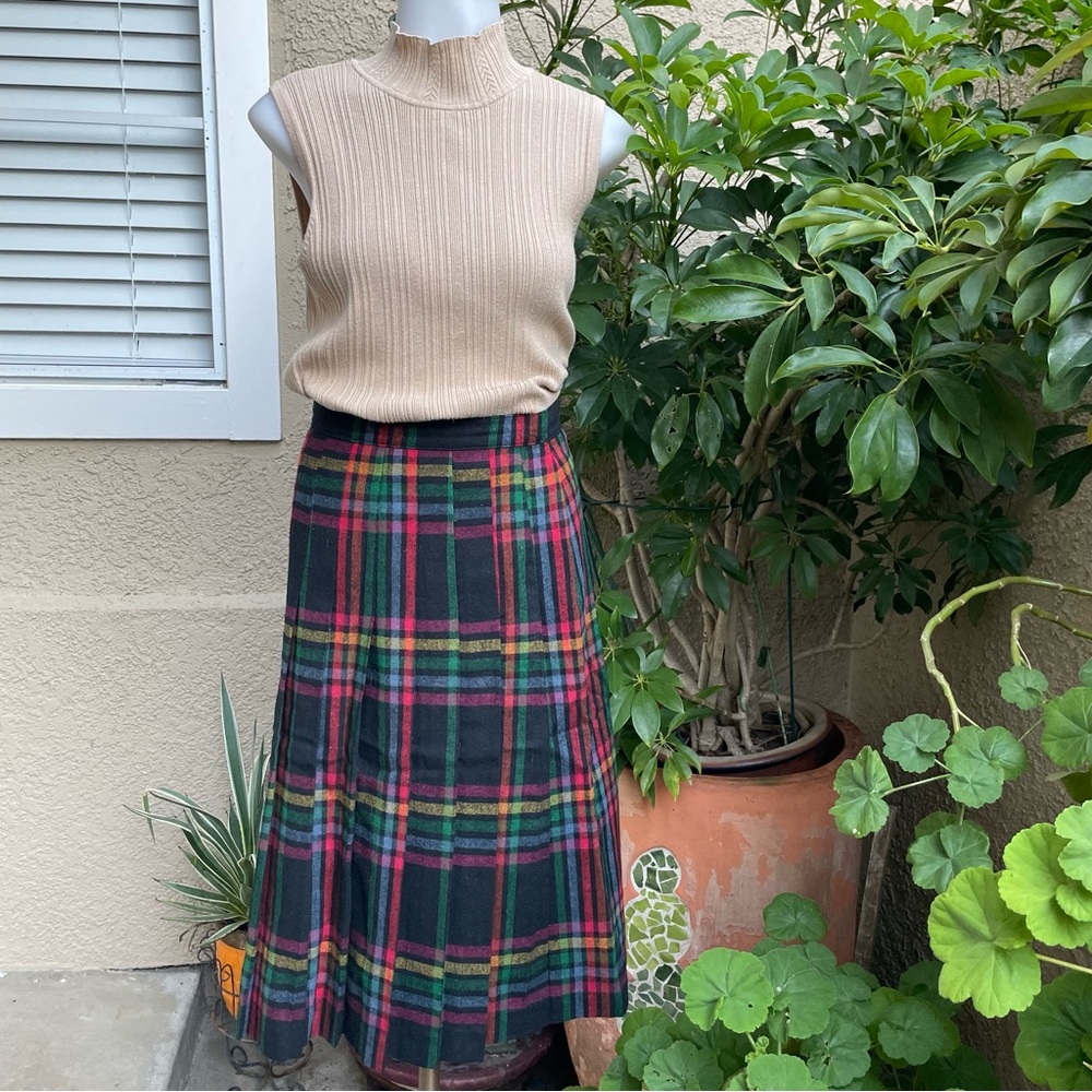 Vintage multicolored pleated high waisted skirt